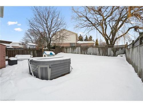 4 Northmanor Crescent, Kitchener, ON - Outdoor