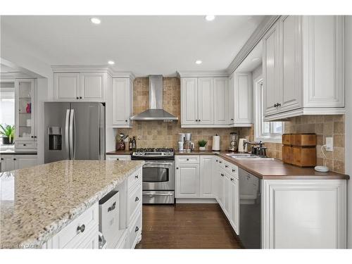 58 Mcleod Court, Kitchener, ON - Indoor Photo Showing Kitchen With Upgraded Kitchen