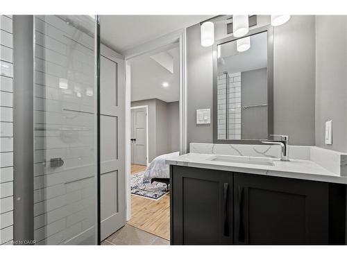 58 Mcleod Court, Kitchener, ON - Indoor Photo Showing Bathroom