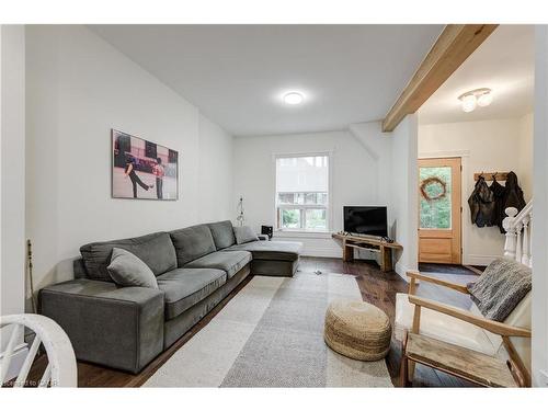 97 Gladstone Avenue, Hamilton, ON - Indoor Photo Showing Living Room
