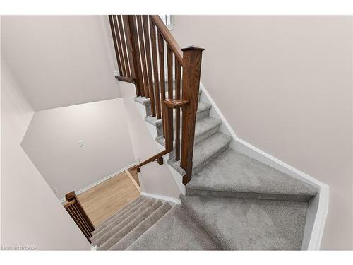 19 Blackbird Circle, Cambridge, ON - Indoor Photo Showing Other Room