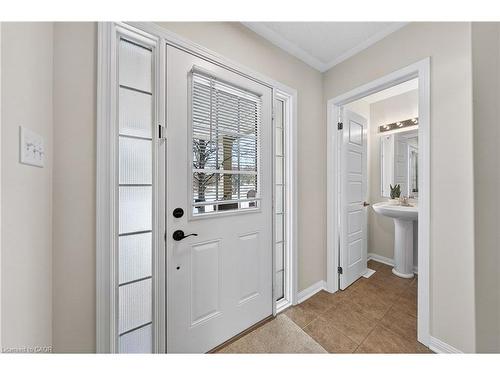 19 Blackbird Circle, Cambridge, ON - Indoor Photo Showing Other Room