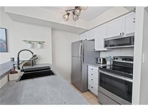433-200 Manitoba Street, Toronto, ON - Indoor Photo Showing Kitchen With Stainless Steel Kitchen