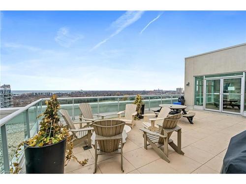 433-200 Manitoba Street, Toronto, ON - Outdoor With View
