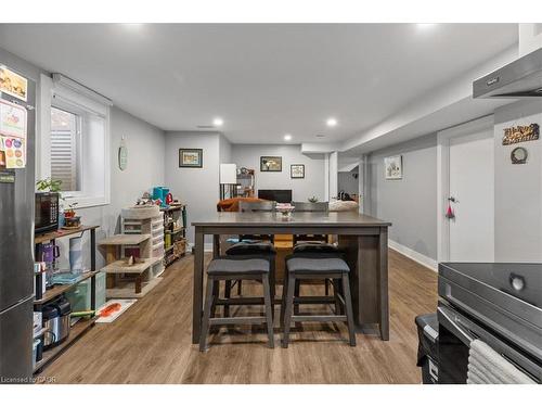 50 Grove Crescent, Brantford, ON - Indoor