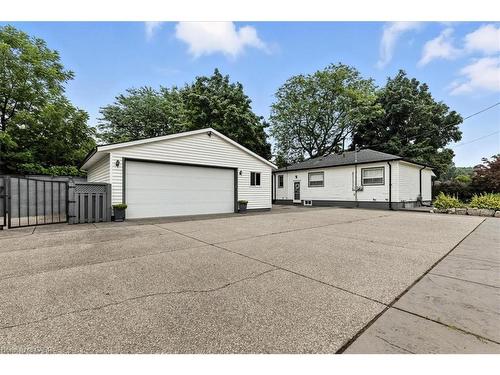 50 Grove Crescent, Brantford, ON - Outdoor With Exterior