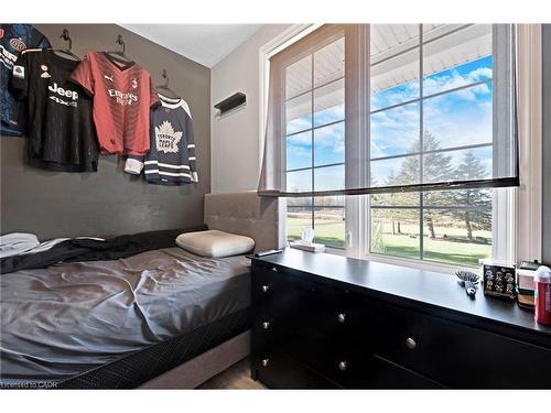 1295 Sheffield Road, Cambridge, ON - Indoor Photo Showing Bedroom