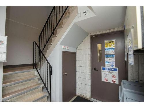 190 Hempstead Drive, Hamilton, ON 