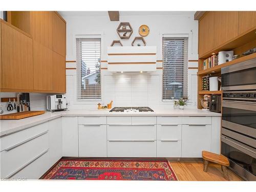 7 Foster Street, Hamilton, ON - Indoor Photo Showing Kitchen