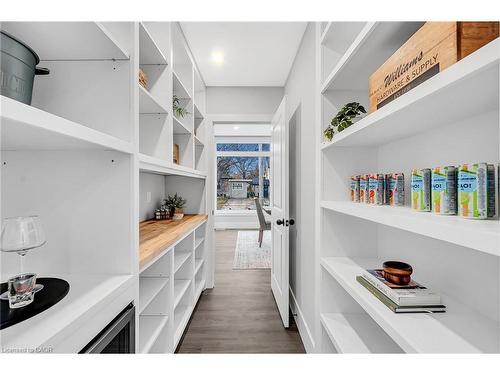 28 Norwich Street W, Guelph, ON - Indoor With Storage