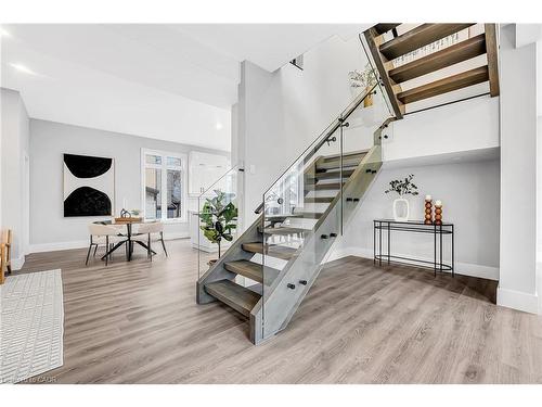 28 Norwich Street W, Guelph, ON - Indoor