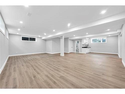 28 Norwich Street W, Guelph, ON - Indoor