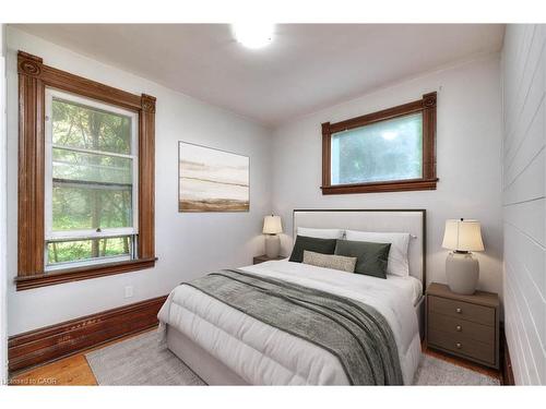 21 Huron Road, Mitchell, ON - Indoor Photo Showing Bedroom