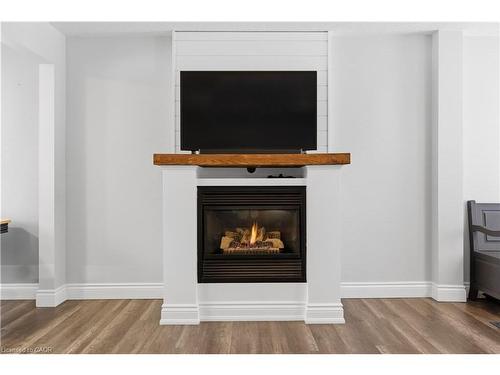 358 Clifton Road, Kitchener, ON - Indoor Photo Showing Living Room With Fireplace