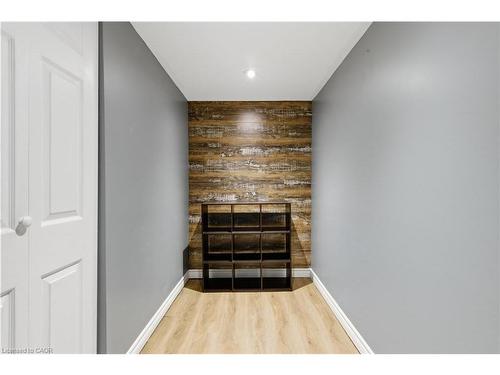 358 Clifton Road, Kitchener, ON - Indoor Photo Showing Other Room