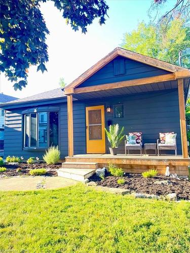 11 Scotia Avenue, Hamilton, ON - Outdoor With Deck Patio Veranda