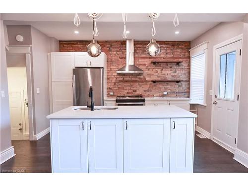 451 King William Street, Hamilton, ON - Indoor Photo Showing Kitchen