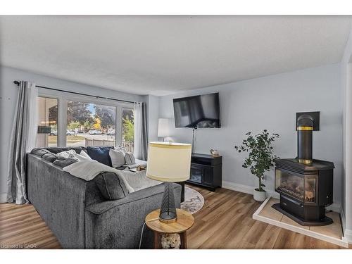 331 Preston Parkway, Cambridge, ON - Indoor Photo Showing Living Room With Fireplace