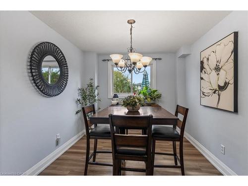 331 Preston Parkway, Cambridge, ON - Indoor Photo Showing Dining Room