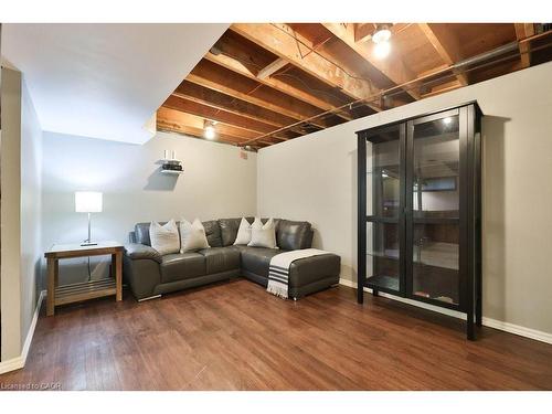 156 Rainbow Drive, Hamilton, ON - Indoor Photo Showing Other Room