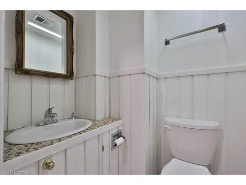 156 Rainbow Drive, Hamilton, ON - Indoor Photo Showing Bathroom