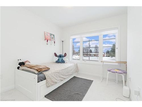 60 Granville Crescent, Haldimand, ON - Indoor