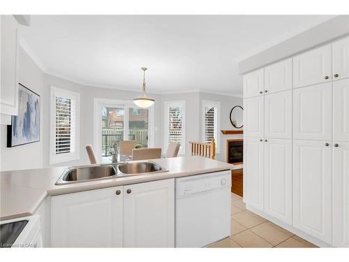 91 Samuel Crescent, Georgetown, ON - Indoor Photo Showing Kitchen With Double Sink