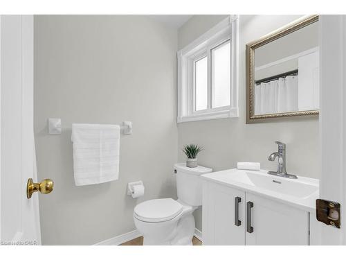 91 Samuel Crescent, Georgetown, ON - Indoor Photo Showing Bathroom