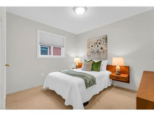 91 Samuel Crescent, Georgetown, ON - Indoor Photo Showing Bedroom