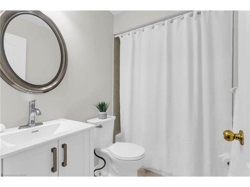 91 Samuel Crescent, Georgetown, ON - Indoor Photo Showing Bathroom