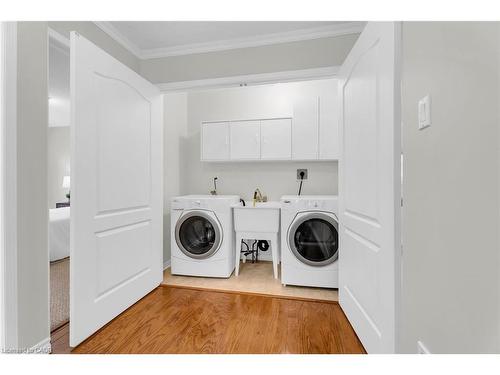 91 Samuel Crescent, Georgetown, ON - Indoor Photo Showing Laundry Room