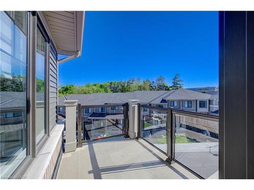 116-10 Birmingham Drive, Cambridge, ON - Outdoor With Balcony