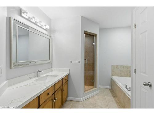 619 Southridge Drive, Hamilton, ON - Indoor Photo Showing Bathroom