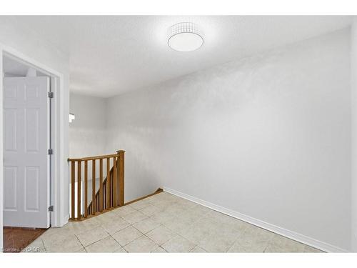 619 Southridge Drive, Hamilton, ON - Indoor Photo Showing Other Room