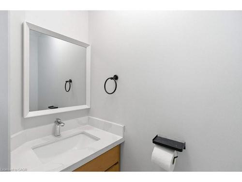 619 Southridge Drive, Hamilton, ON - Indoor Photo Showing Bathroom