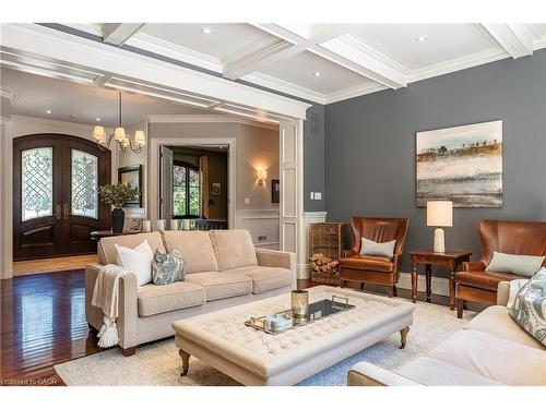 38 Shorewood Place, Oakville, ON - Indoor Photo Showing Living Room