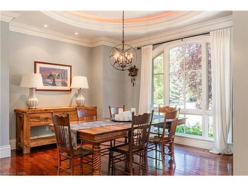38 Shorewood Place, Oakville, ON - Indoor Photo Showing Dining Room