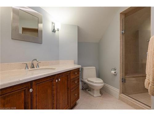 38 Shorewood Place, Oakville, ON - Indoor Photo Showing Bathroom