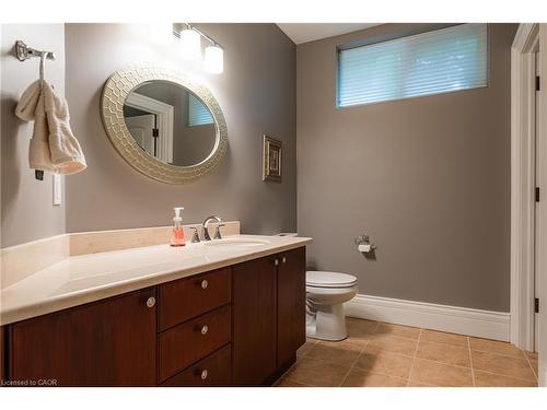 38 Shorewood Place, Oakville, ON - Indoor Photo Showing Bathroom