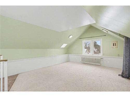 218 Weber Street E, Kitchener, ON - Indoor Photo Showing Other Room