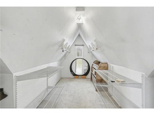 218 Weber Street E, Kitchener, ON - Indoor Photo Showing Other Room