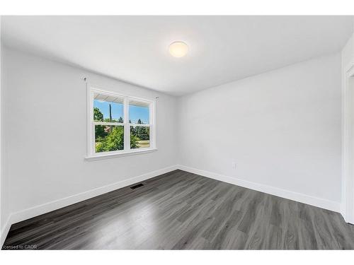 167 Miles Road, Hamilton, ON - Indoor Photo Showing Other Room