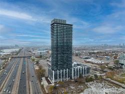 1108-36 Zorra Street  Toronto, ON M8Z 4Z7