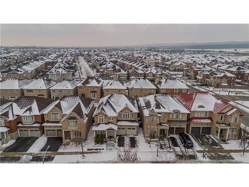 3322 Stoneware Road, Burlington, ON - Outdoor With Facade