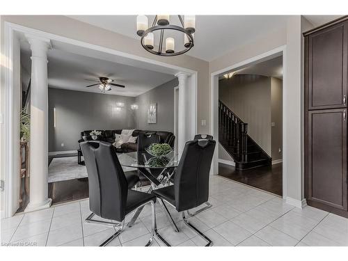 3322 Stoneware Road, Burlington, ON - Indoor Photo Showing Dining Room