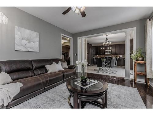 3322 Stoneware Road, Burlington, ON - Indoor Photo Showing Living Room