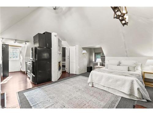 99 Burris Street, Hamilton, ON 