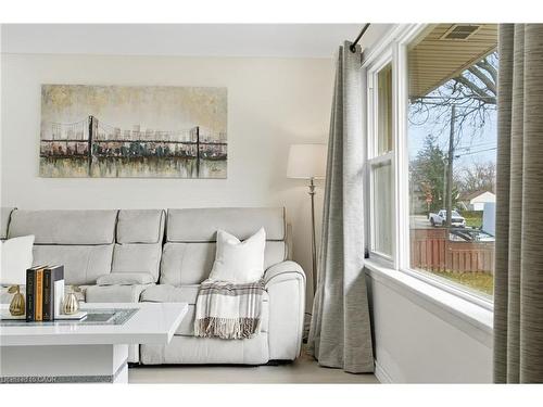 352 East 28Th Street, Hamilton, ON - Indoor