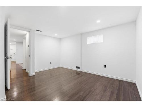 352 East 28Th Street, Hamilton, ON - Indoor Photo Showing Other Room