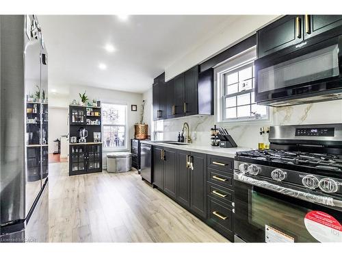 61 Wake Robin Drive, Kitchener, ON - Indoor Photo Showing Kitchen With Upgraded Kitchen